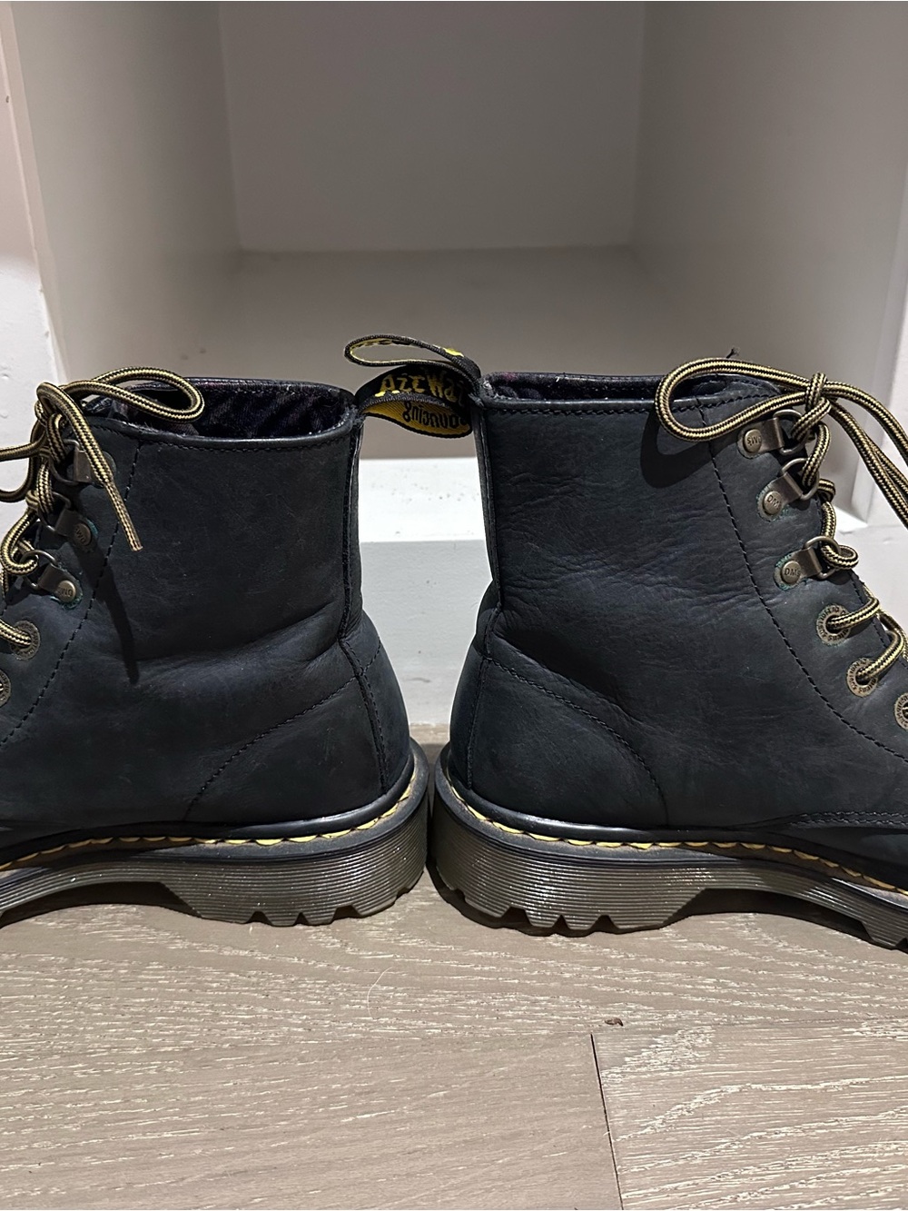 Women’s Dr Martens Lace Up Boots - Picture 3 of 6